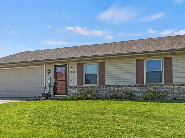 1401 Ashville Dr, Huntertown, IN 46748