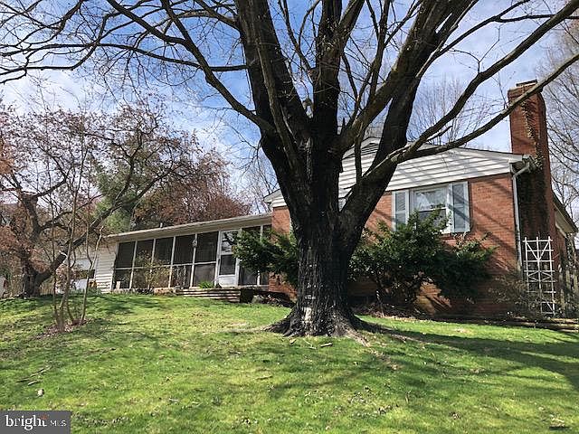 2nd image of 8708 Fort Dr