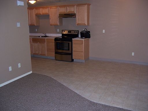 4th image of 1112 E Main St APT 33