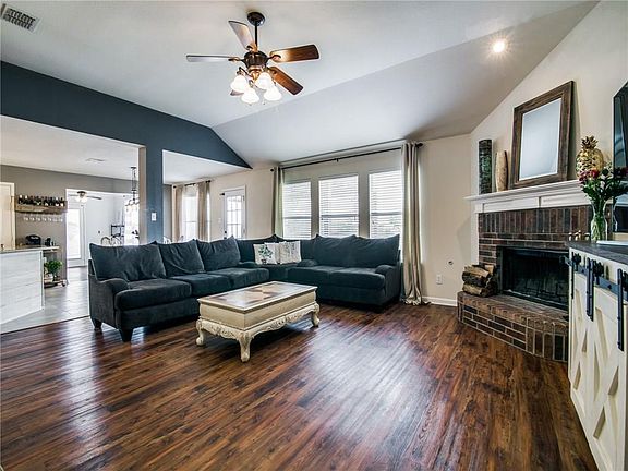 5th image of 108 Mustang Dr