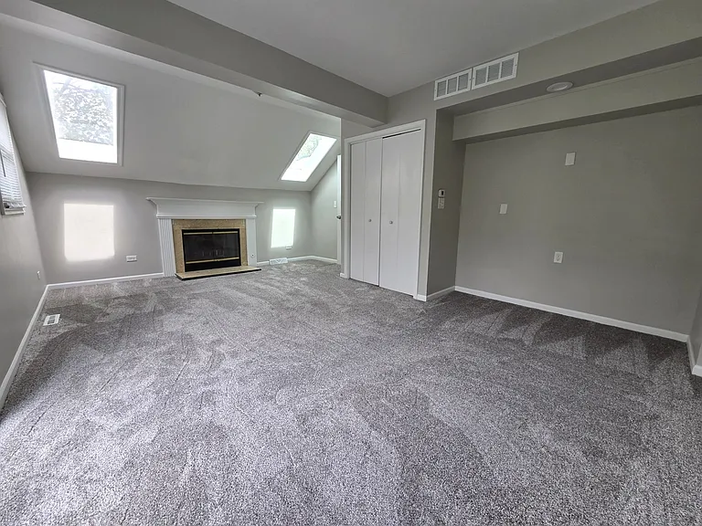 32W266 Glos St — Photo 12