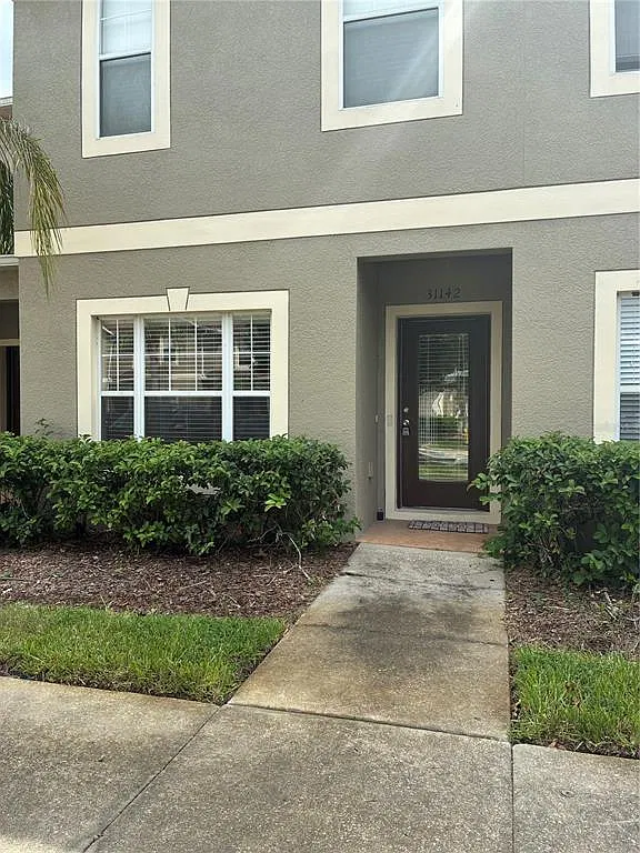 2 bed, 2.5 bath, 1407 sqft, $1,875 — Photo 2