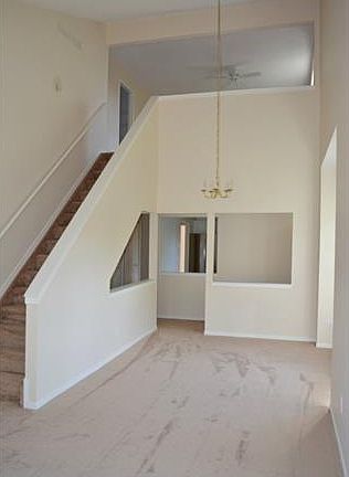 5th image of 31185 Livingston Dr #1