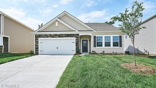 1st image of 327 Willowbrooke Way