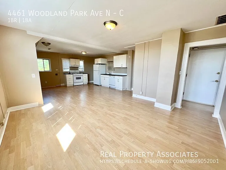 4461 Woodland Park Ave N #C — Photo 8