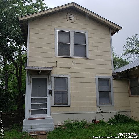 1st image of 203 E Pyron Ave