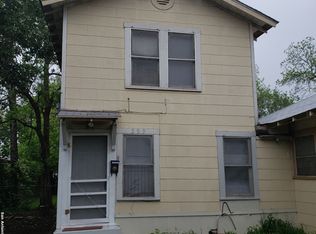 203 E Pyron Ave, San Antonio, TX 78214