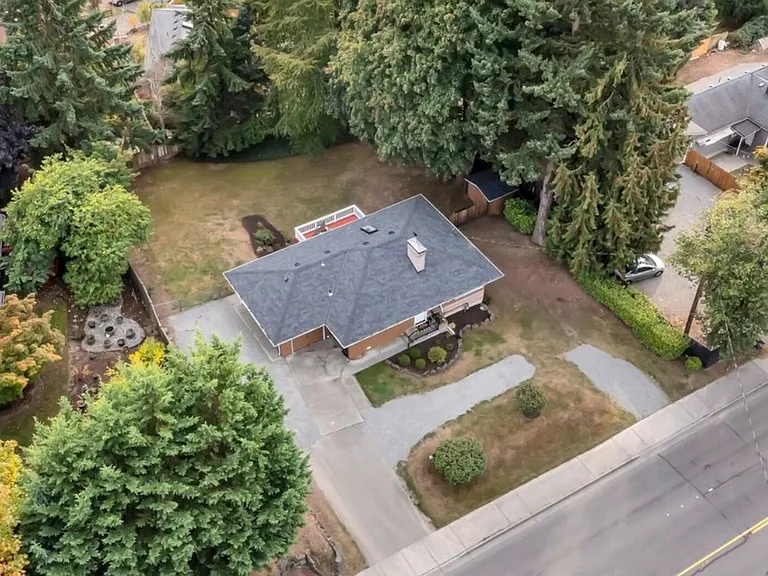 13733 SE 272nd St — Photo 5