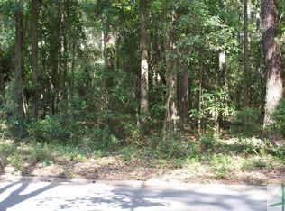 608 Wau Bun Dr, Savannah, GA 31419