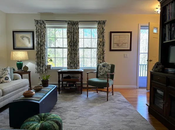 33 Berryvale Road, Cornish, ME 04020