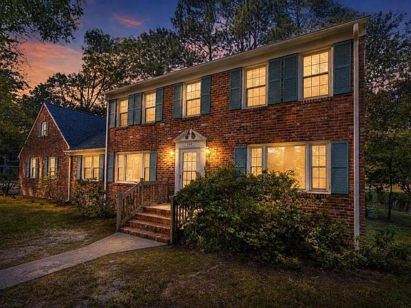 4th image of 109 Rowe Dr