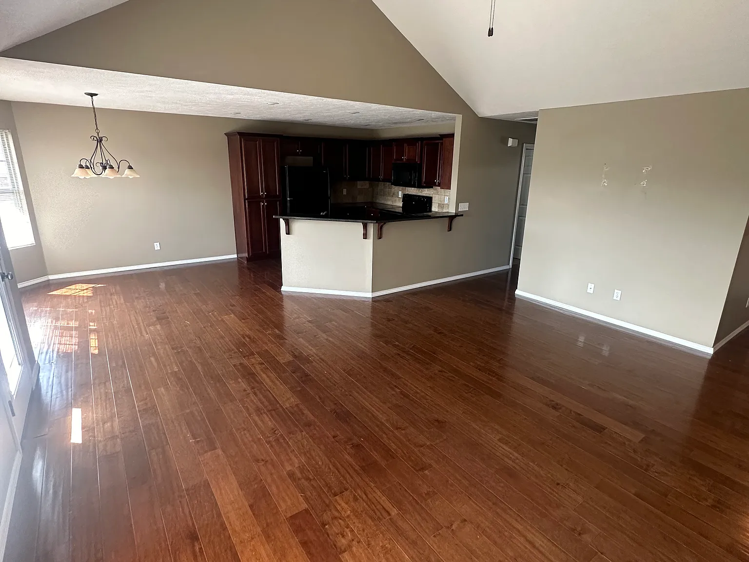 3508 S Juniper Ave — Photo 4