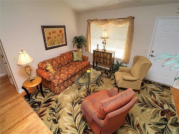 3rd image of 1707 Augustine Dr