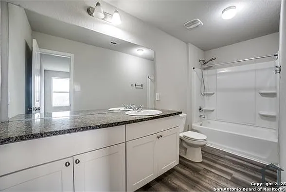 10226 Robbins Blf — Photo 19