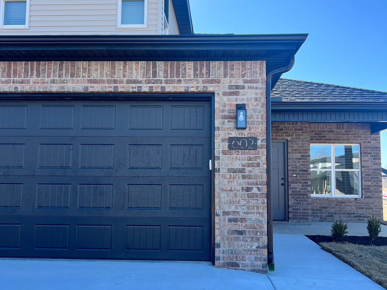 3 bed, 2.5 bath, 1457 sqft, $1,750 — Photo 2