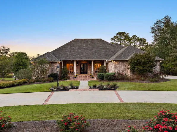 115 Lake Estates Dr, Hattiesburg, MS 39402