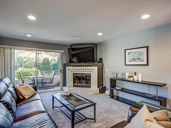 Spacious living room.