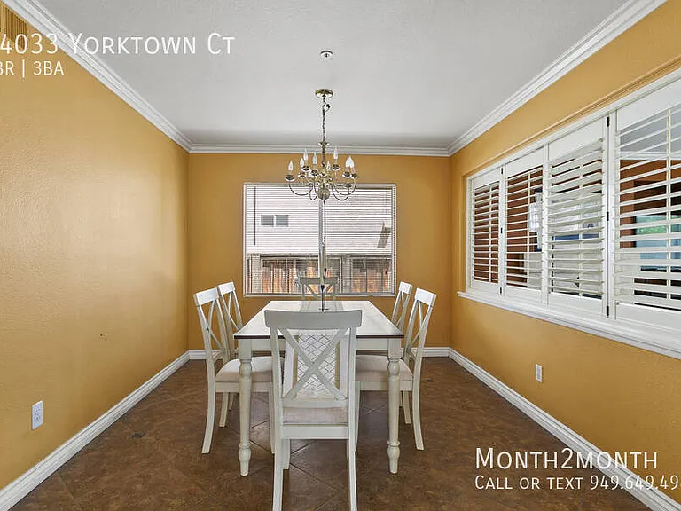 14033 Yorktown Ct — Photo 10