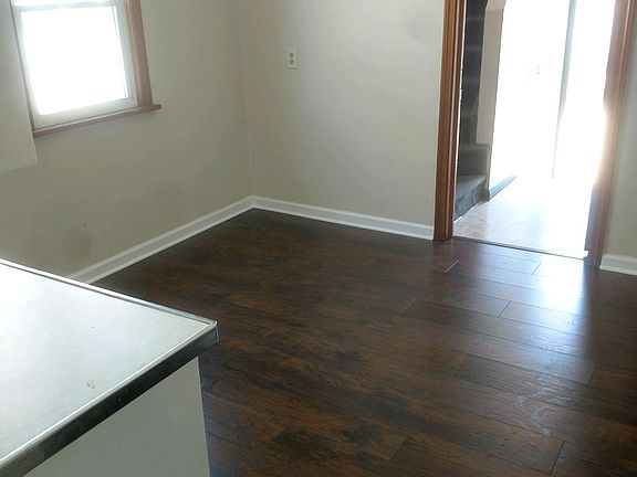Lower Unit Kitchen / Rear Entrance