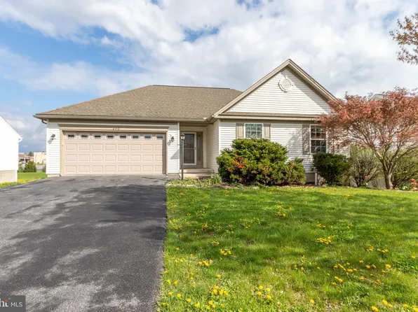 490 Hawknest Rd, State College, PA 16801