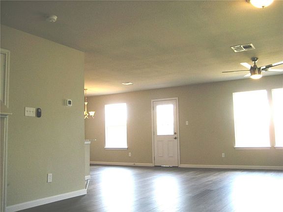 3rd image of 12804 Door Bell Dr