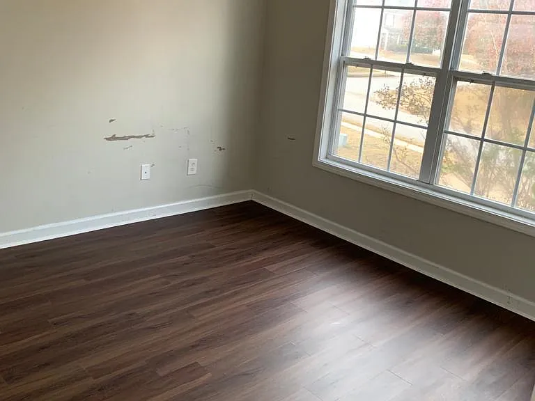 8012 Abington Dr — Photo 26