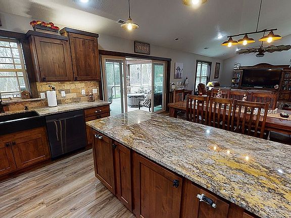 2nd image of 120 Coon Creek Farms Dr #1