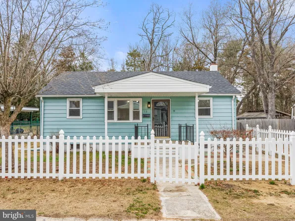 13 1st Ave, Pemberton, NJ 08068