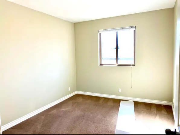 4454 Avocado St #1, Los Angeles, CA 90027