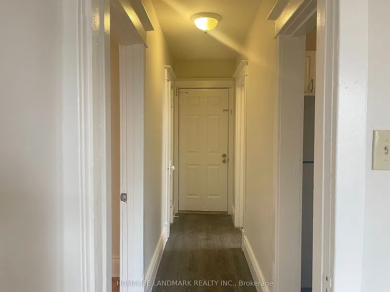 985 Main St E #3 — Photo 2