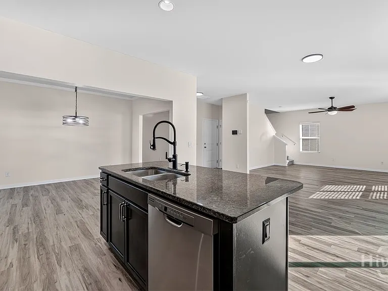 178 Somersby Blvd — Photo 8
