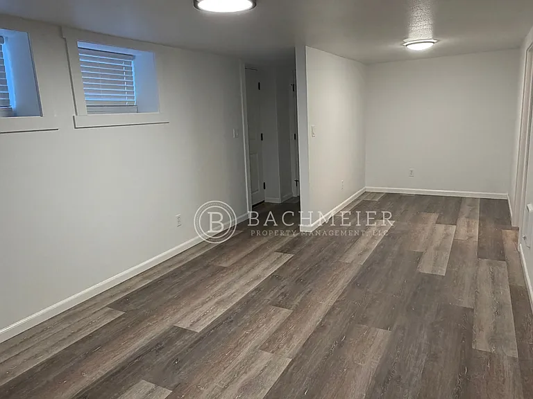 327 SW 2nd St — Photo 20