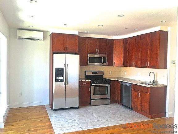 5th image of 2616 21st St #3