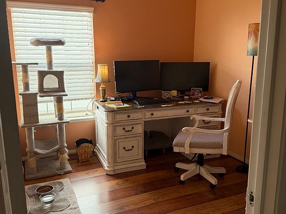 4th image of 11452 Miro Cir