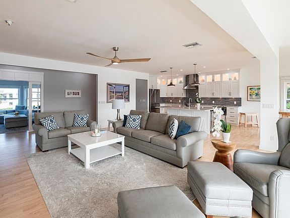 5th image of 837 Sand Dollar Dr