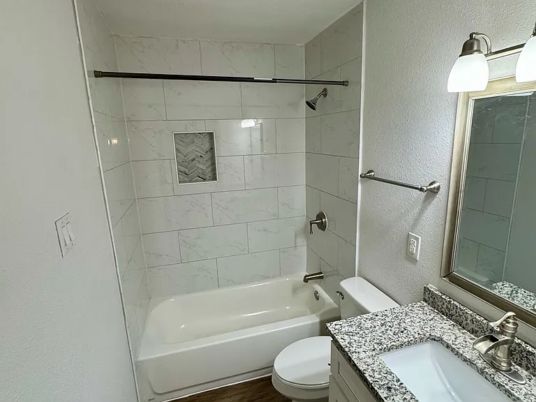 3003 Lemmontree Ln — Photo 10