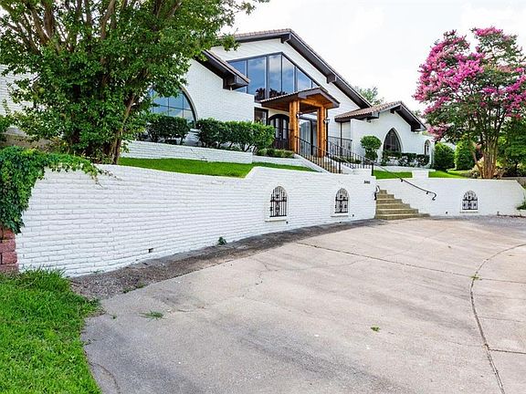 2nd image of 3005 Marilee Dr