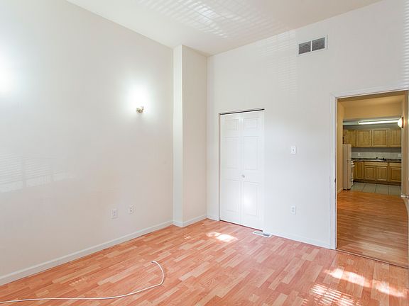 5th image of 1528 N 18th St #1