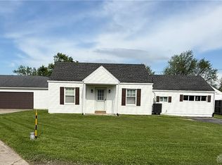 7750 Emery Dr, Dayton, OH 45414