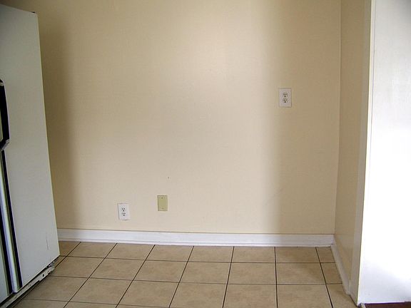 Dining area in kitchen