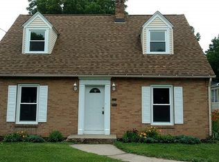 1320 28th St, Rockford, IL 61108