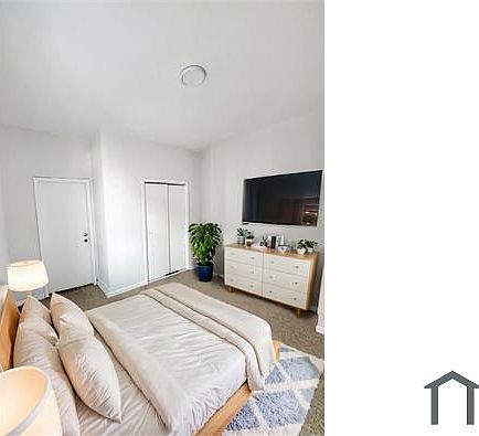 5th image of 1742 Adams St #22