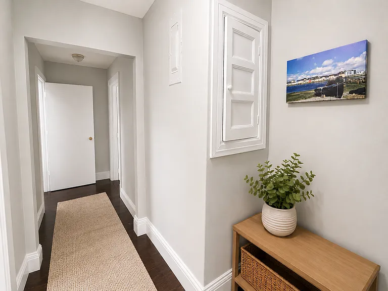 16 Braemore Rd #4 — Photo 10