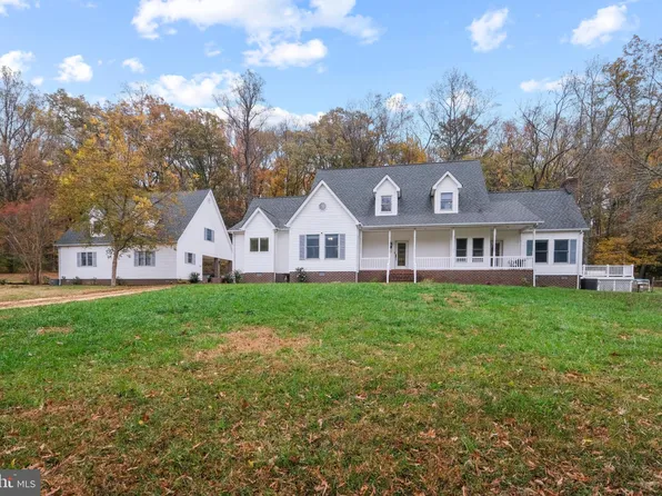 10955 Earnshaw Ln, La Plata, MD 20646