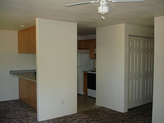 5th image of 1100 W 2nd St APT 11