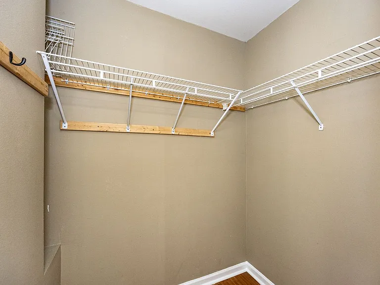 454 W Parker Blvd #A10 — Photo 11