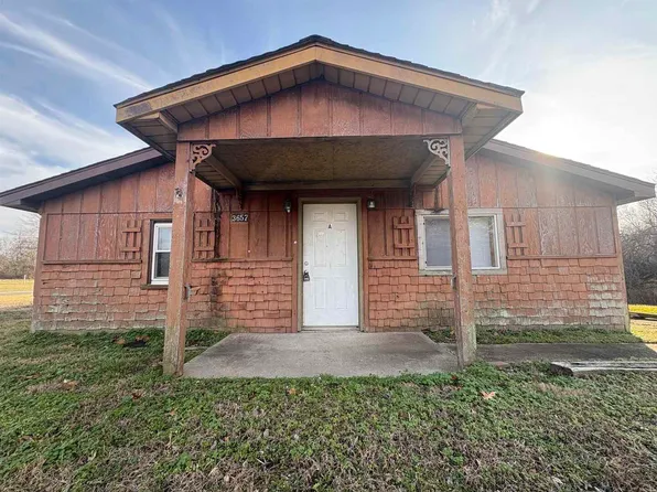 3657 Dillinger Rd, Carbondale, IL 62901