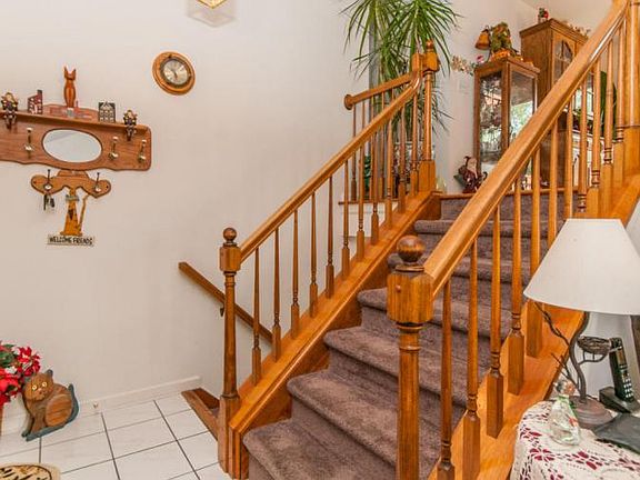 3rd image of 3122 Woodridge Dr