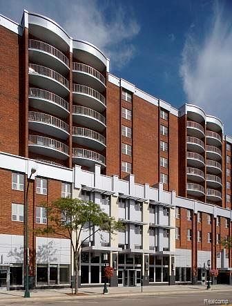 1st image of 411 S Old Woodward Ave #805