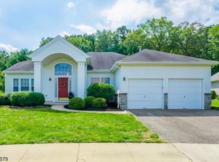 7 Anthony Cir, Manchester, NJ 08759